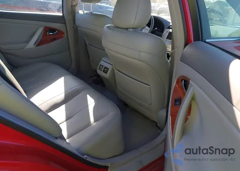 2011 Toyota Camry Xle z USA, uszkodzony, nr VIN 4T4BF3EK0BR214549